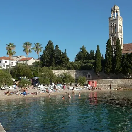 Hvar 公寓 *