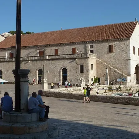 Hvar 公寓 *